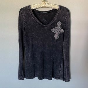 Vocal girl shirt, size:s,excellent condition .